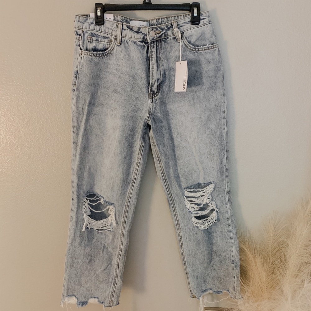 Vervet distressed jean